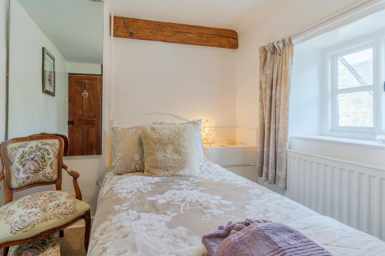 Forsythia Cottage 버튼온더워터 외부 사진
